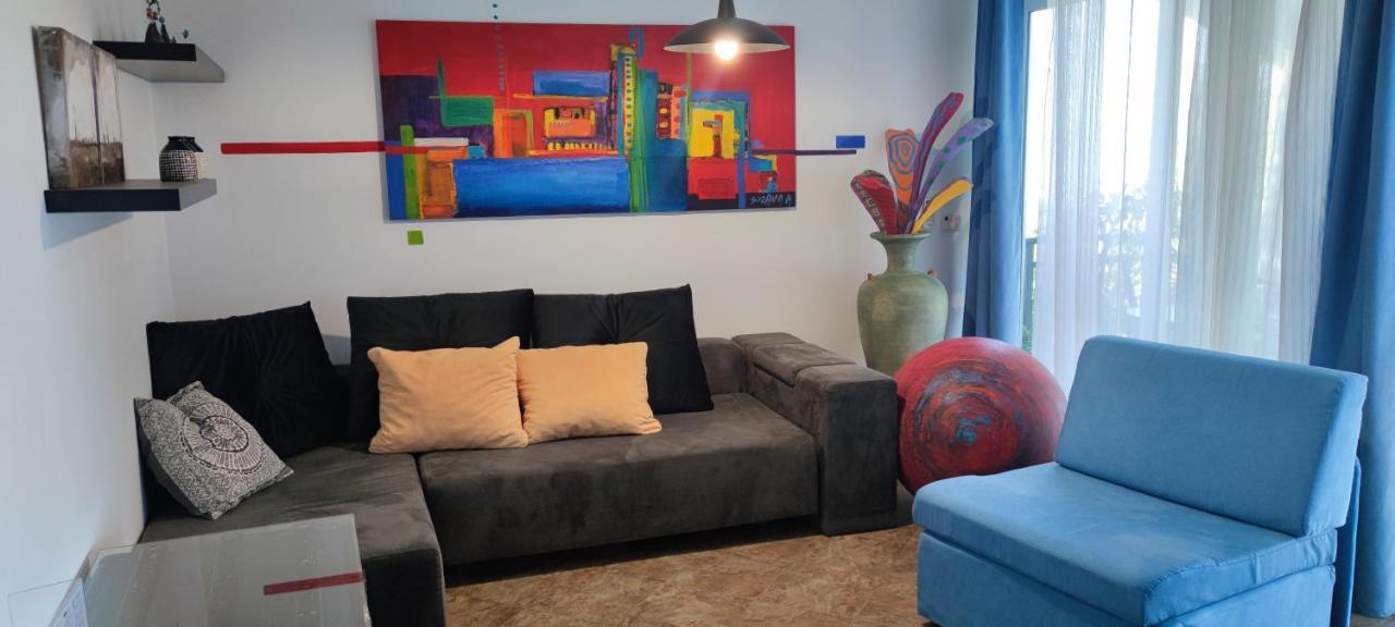 Art Gallery House With A Small Relaxing Pool Crikvenica Extérieur photo