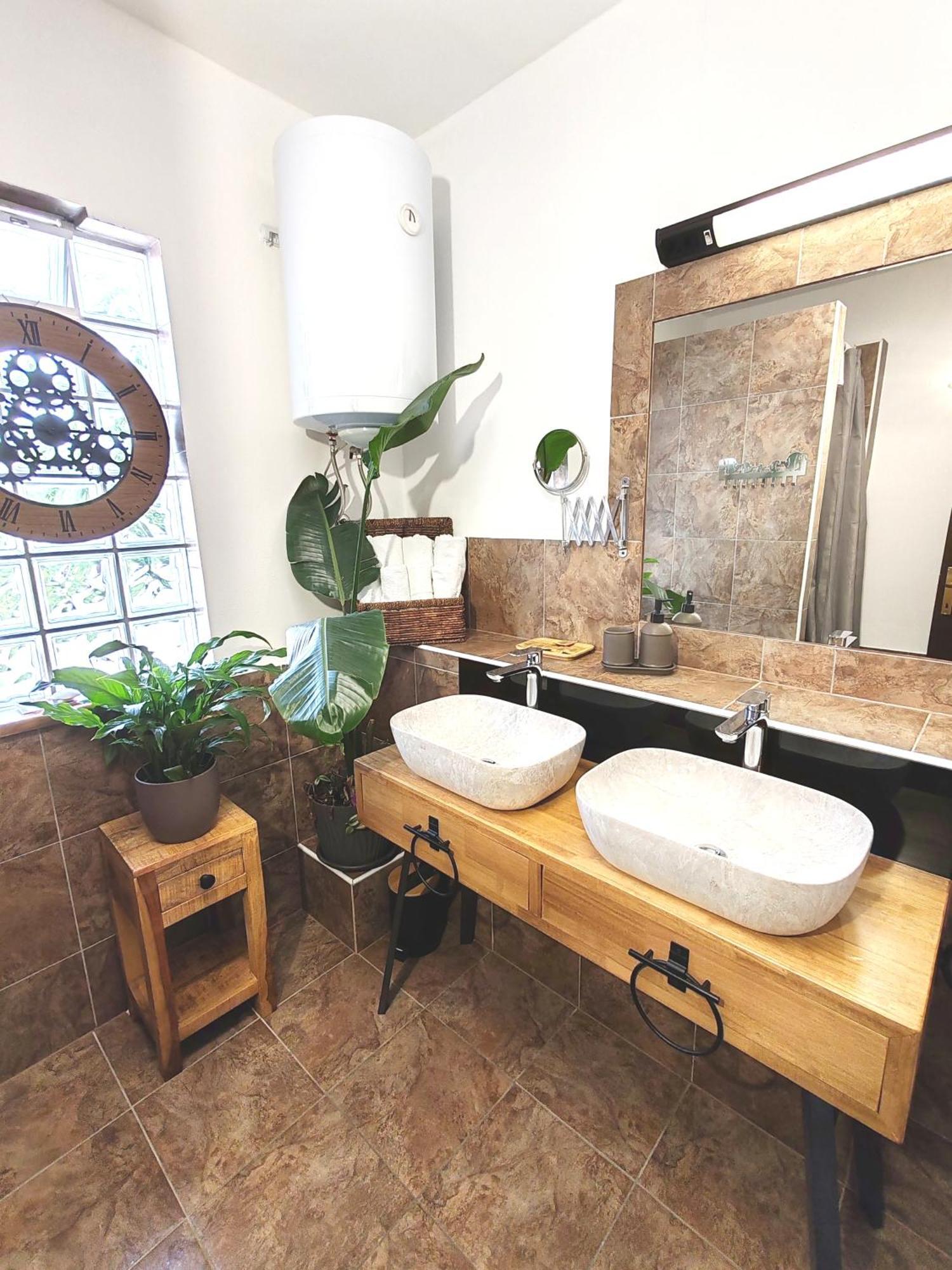 Art Gallery House With A Small Relaxing Pool Crikvenica Extérieur photo