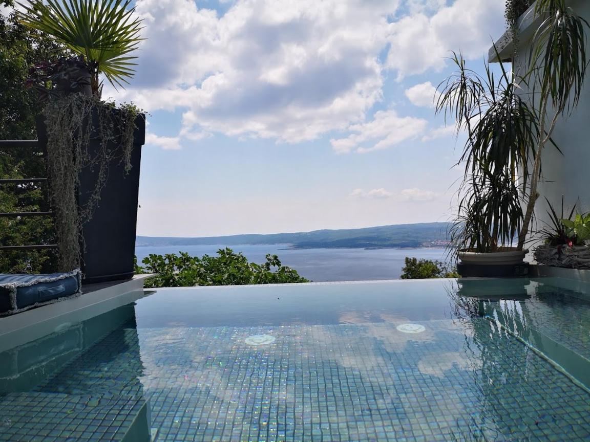 Art Gallery House With A Small Relaxing Pool Crikvenica Extérieur photo
